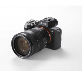 Digitalni fotoaparat  SONY ILCE7M3B Alpha 7 II serije E s senzorjem polnega formata s 5-osnim stabilizatorjem slike -+ SEL24105G